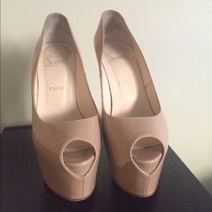 Christian Louboutin - Nude peep toe 16cm (+4)